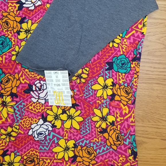 LuLaRoe Randy Raglan - Picture 2 of 2